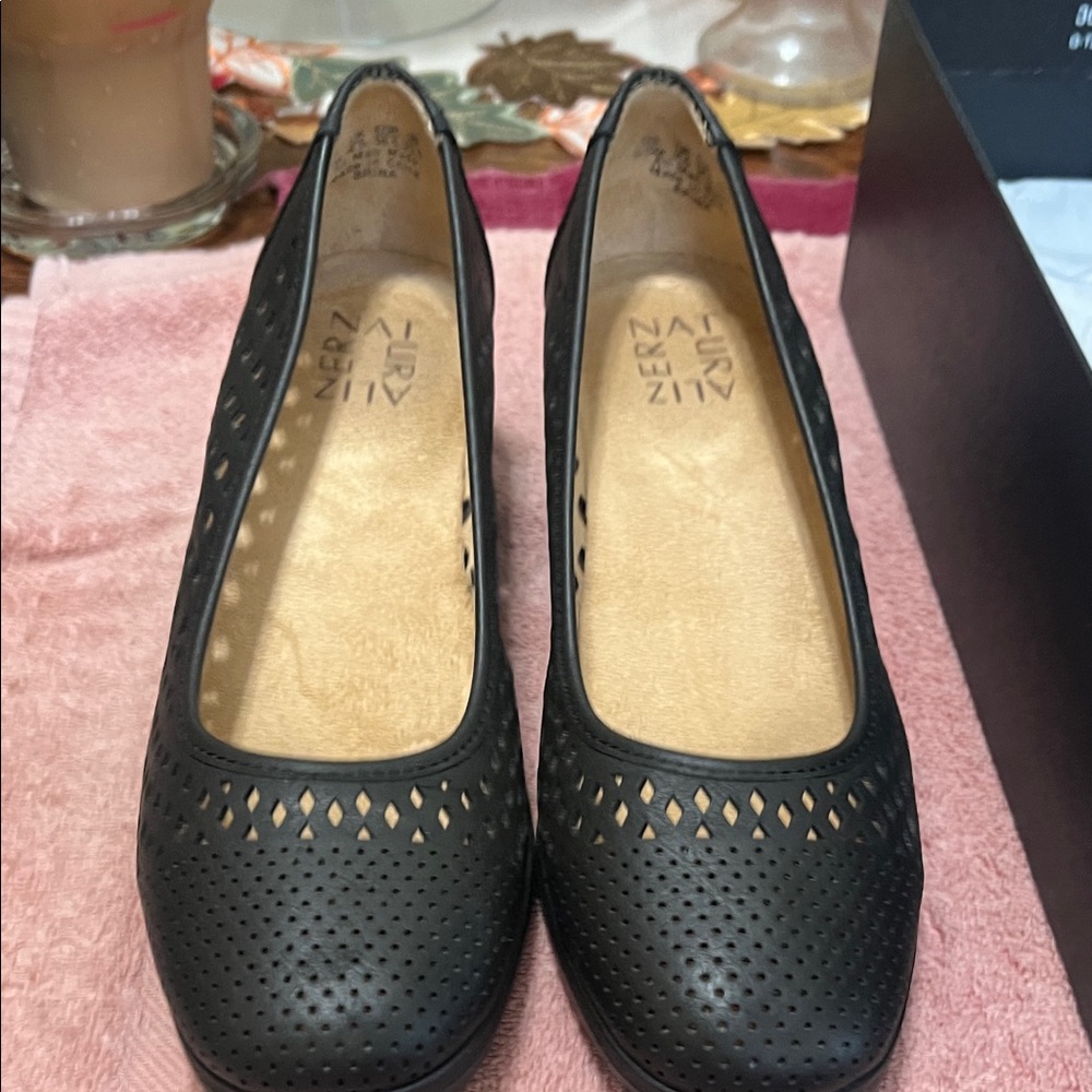Naturalized Black Wedge Brina Women's Shoes - 6-1/2